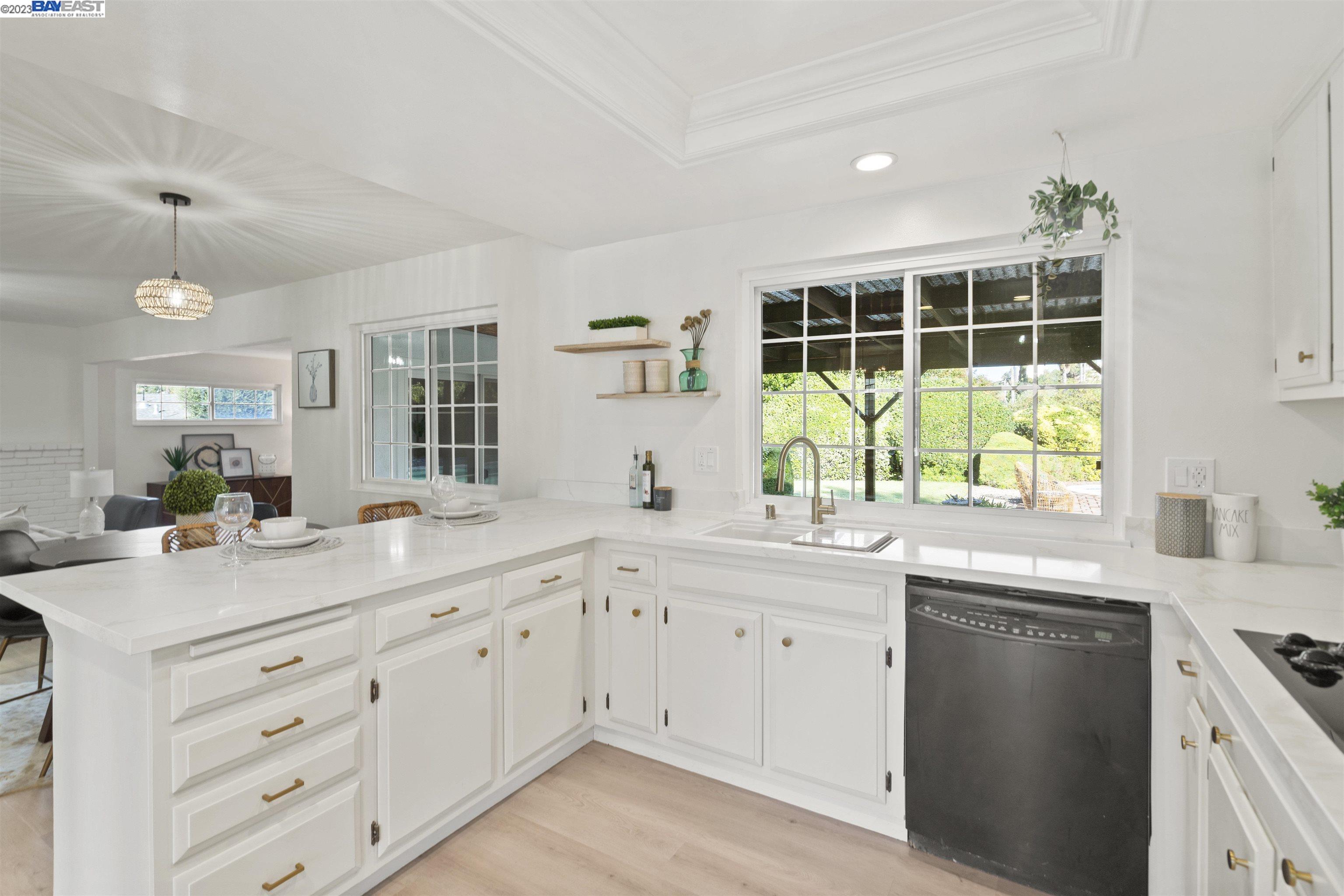 1283 Stephanie Ct