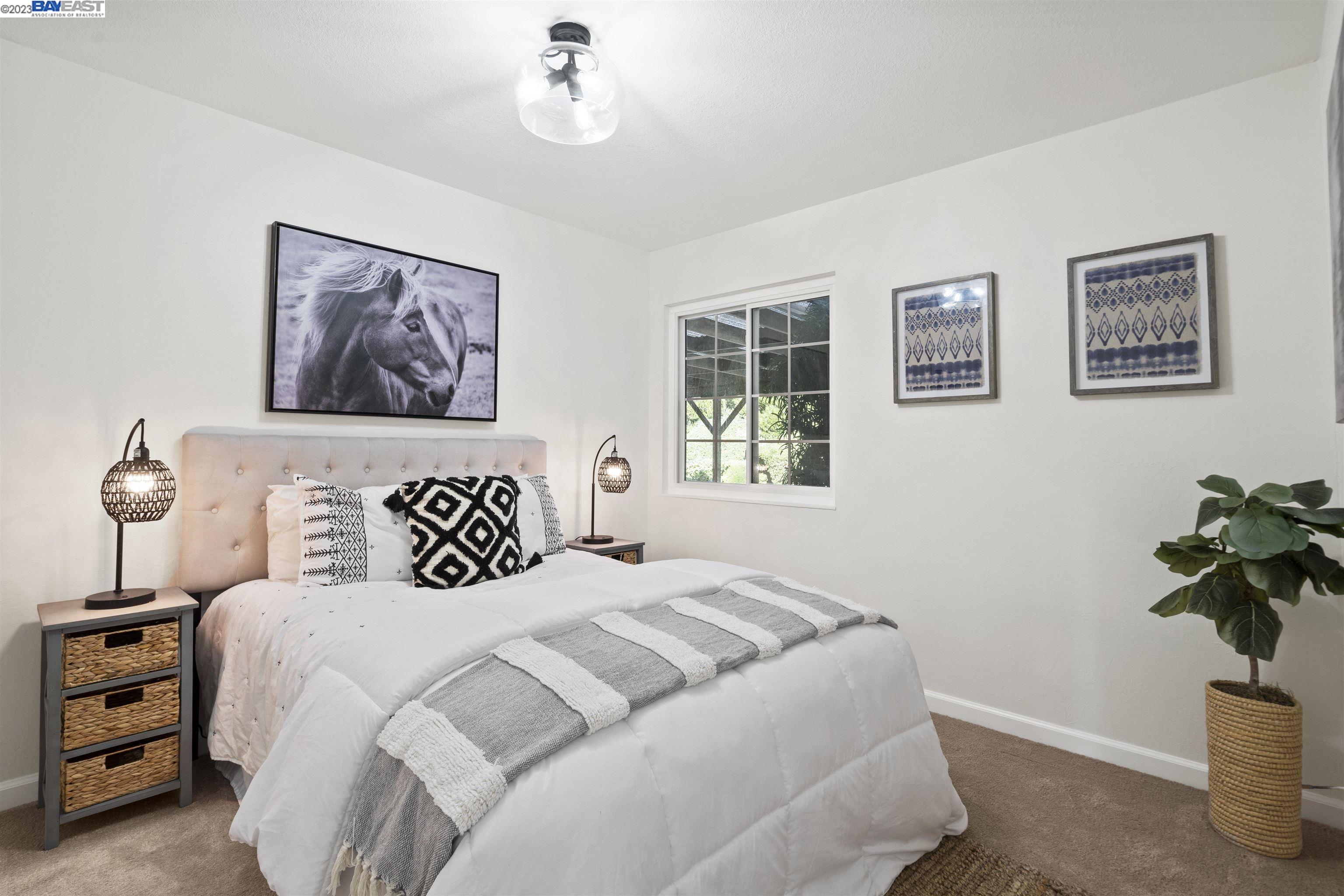 1283 Stephanie Ct