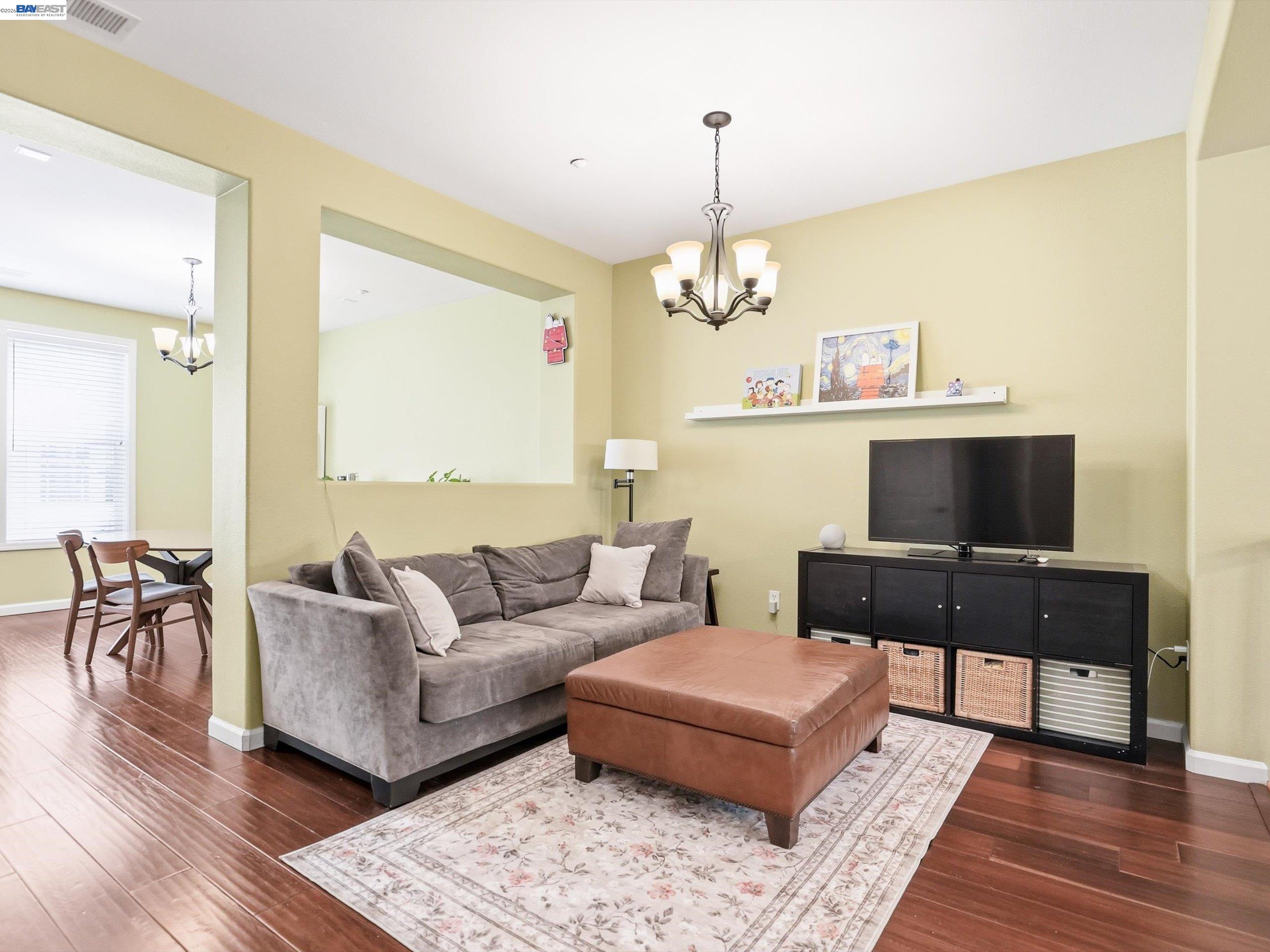 3760 Central Pkwy