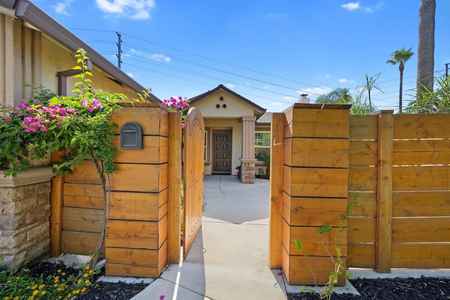 5032 Earlcort Circle