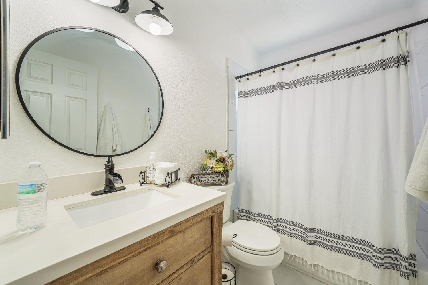 5032 Earlcort Circle