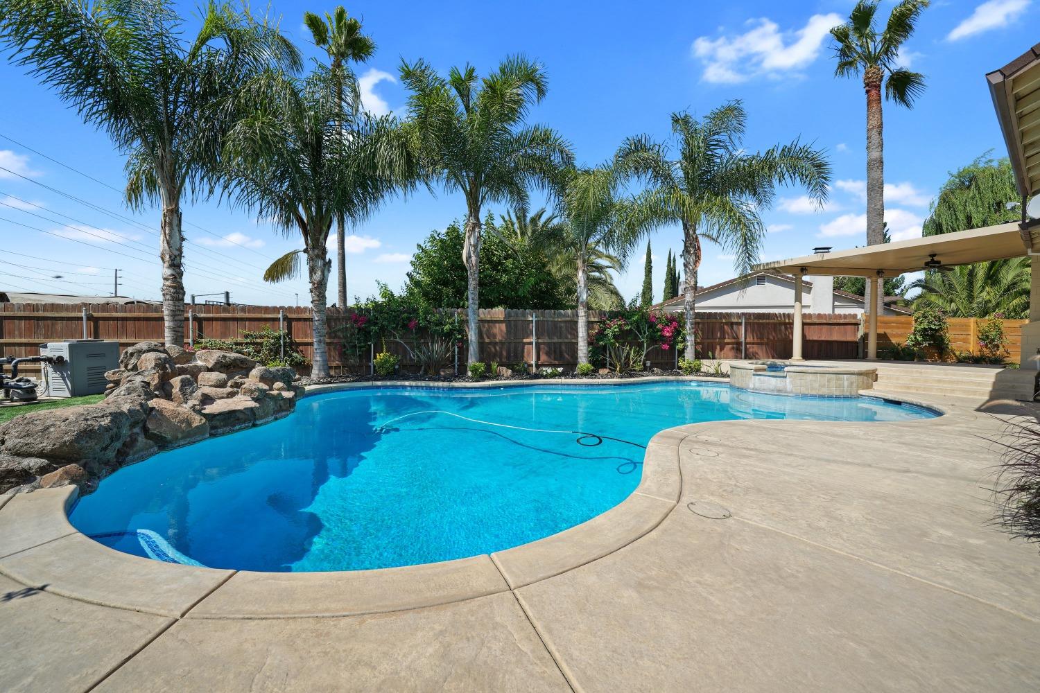 5032 Earlcort Circle