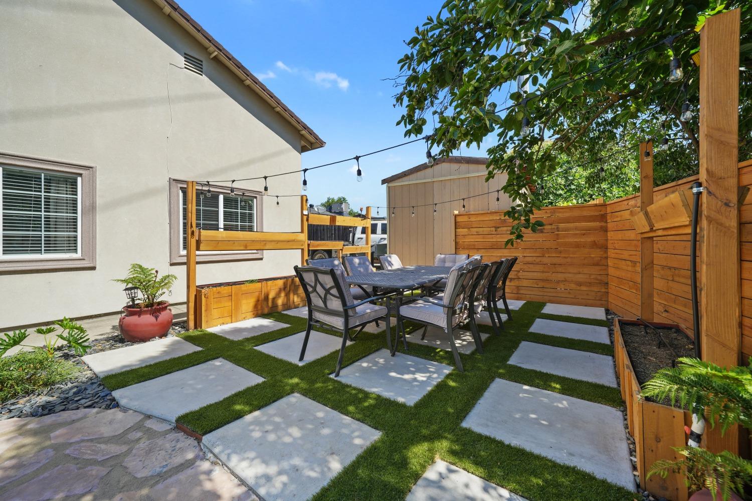 5032 Earlcort Circle