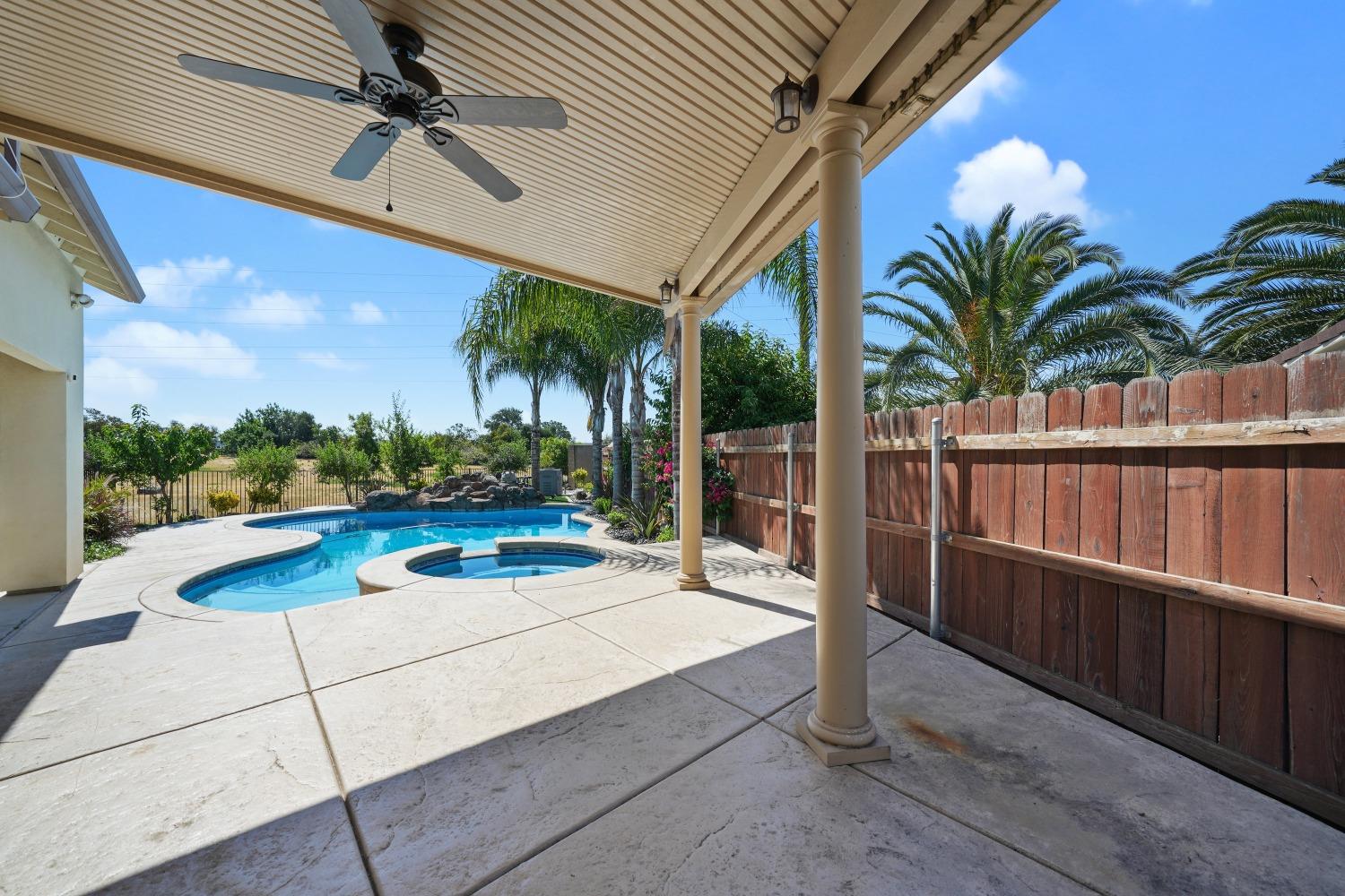 5032 Earlcort Circle