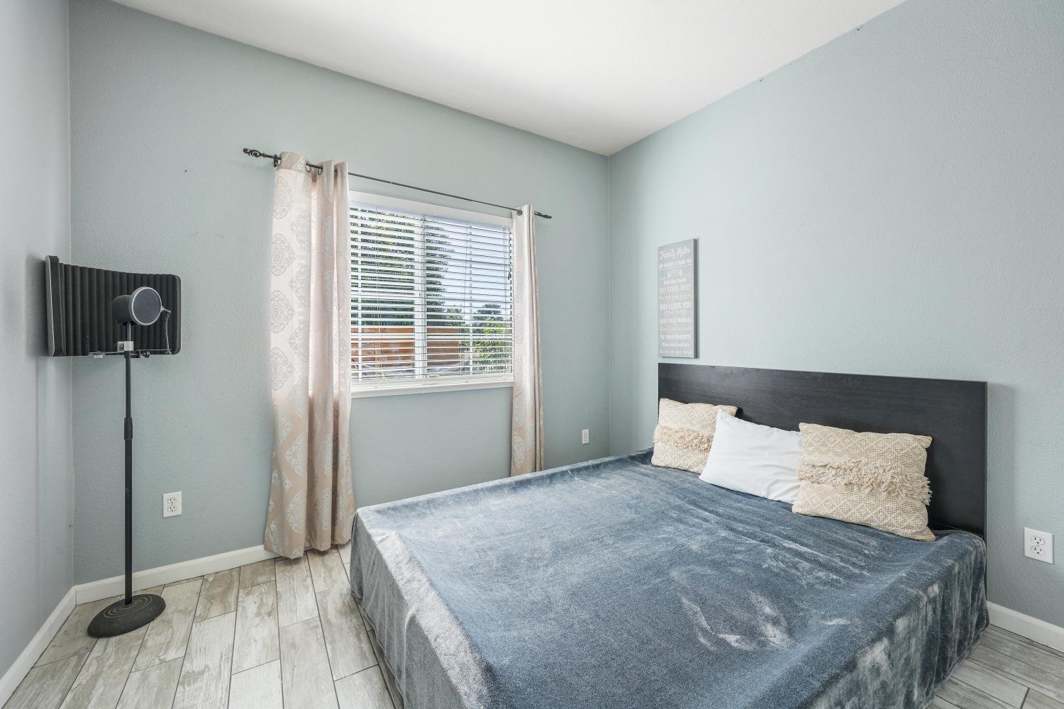 5032 Earlcort Circle