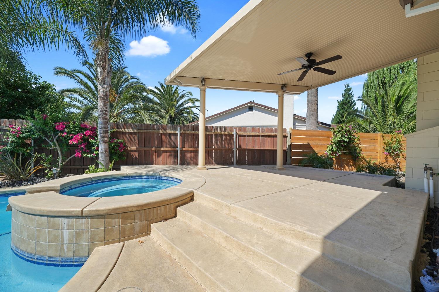 5032 Earlcort Circle