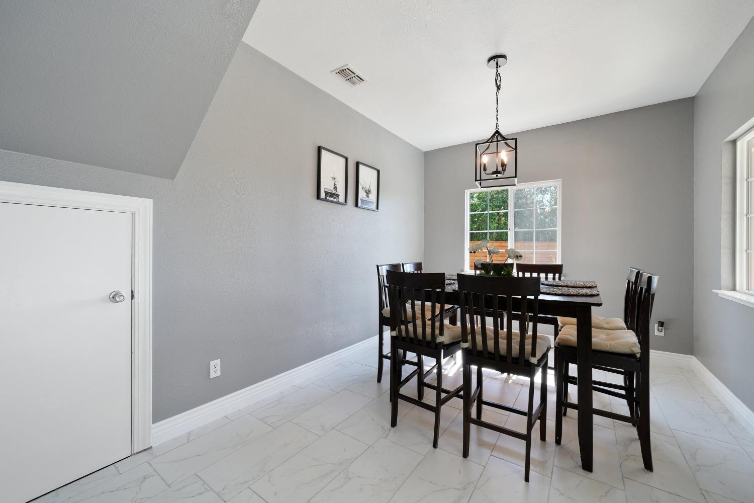 5032 Earlcort Circle