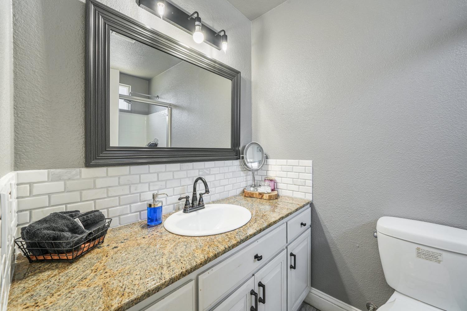 5032 Earlcort Circle