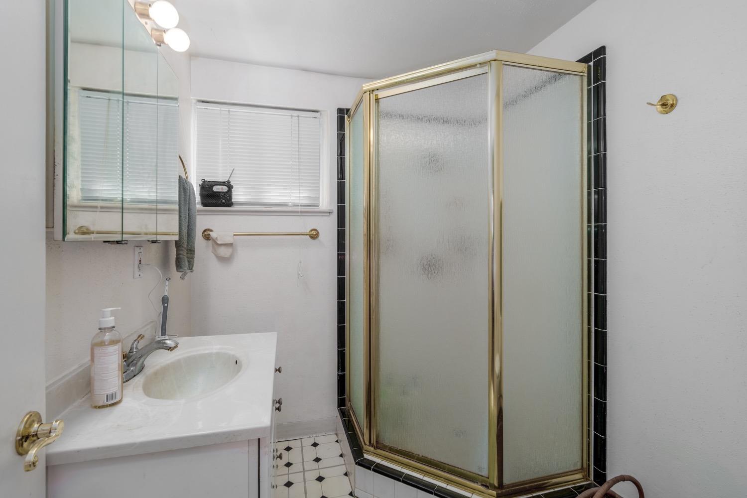 4253 De Costa Avenue