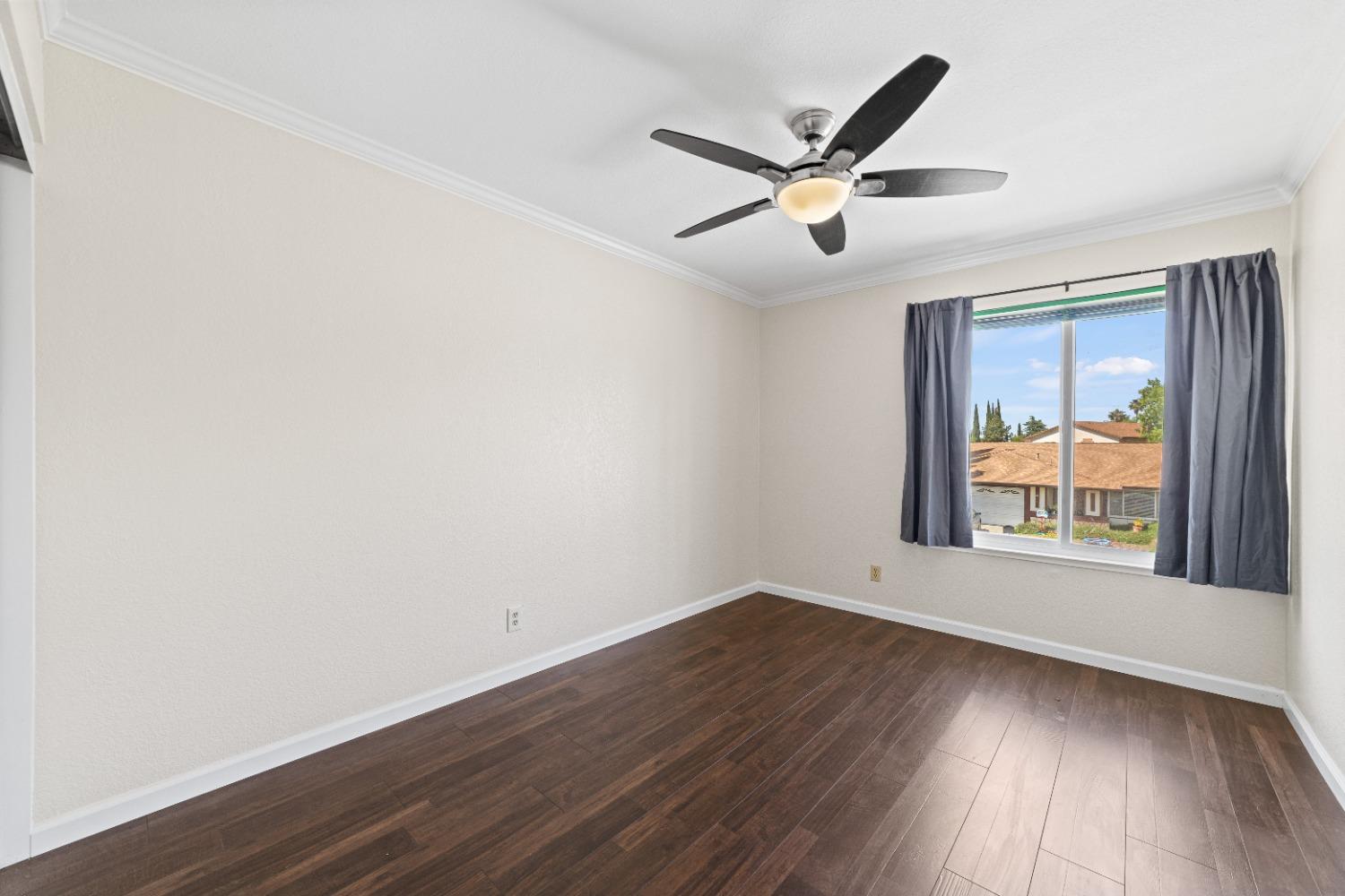 684 Los Lunas Way