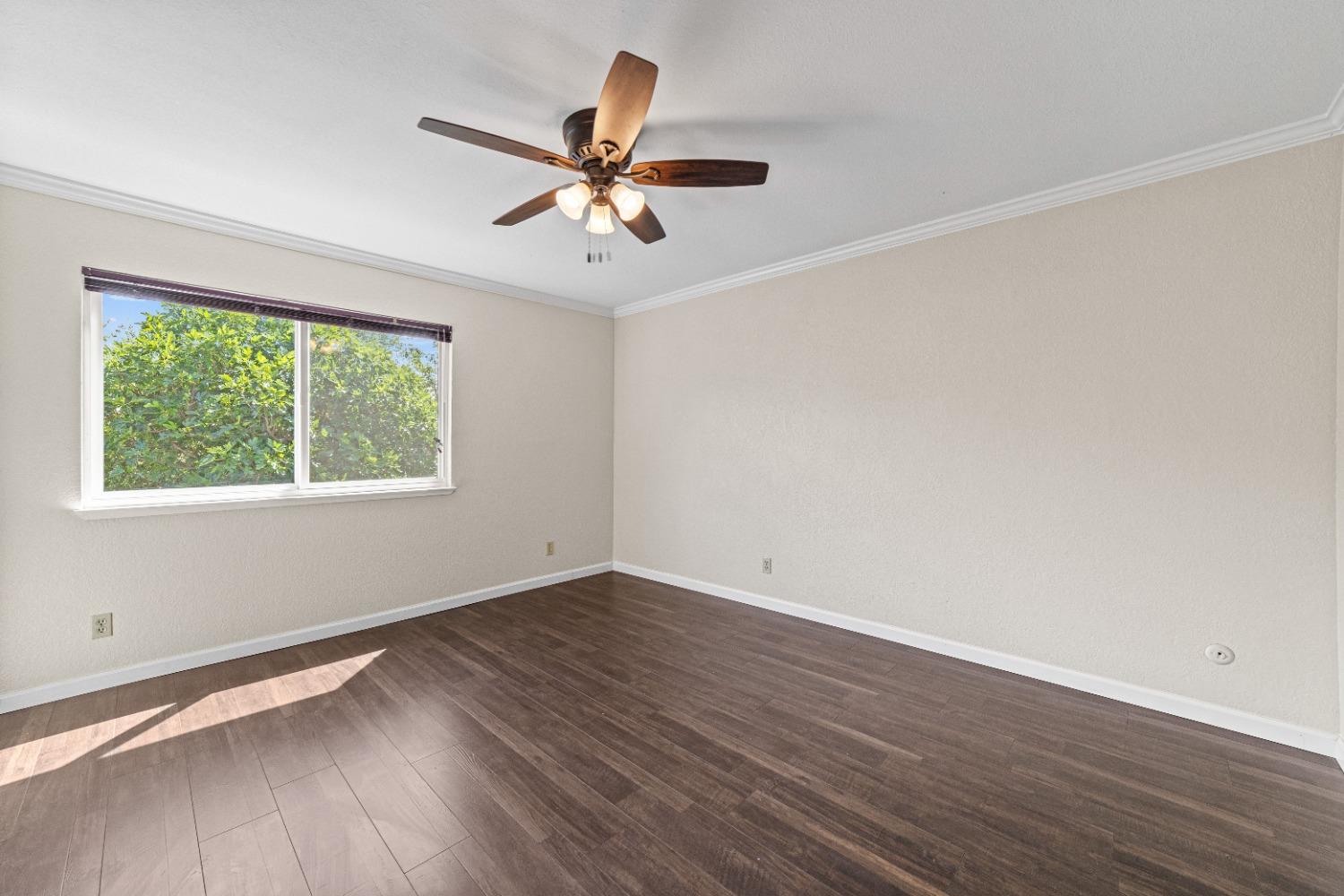 684 Los Lunas Way
