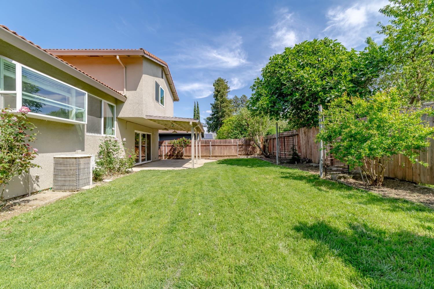 684 Los Lunas Way