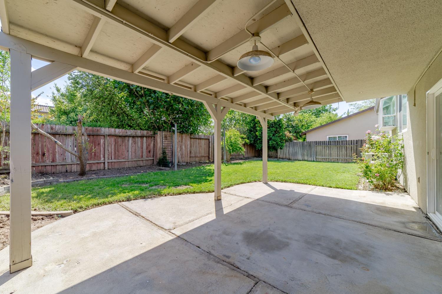 684 Los Lunas Way