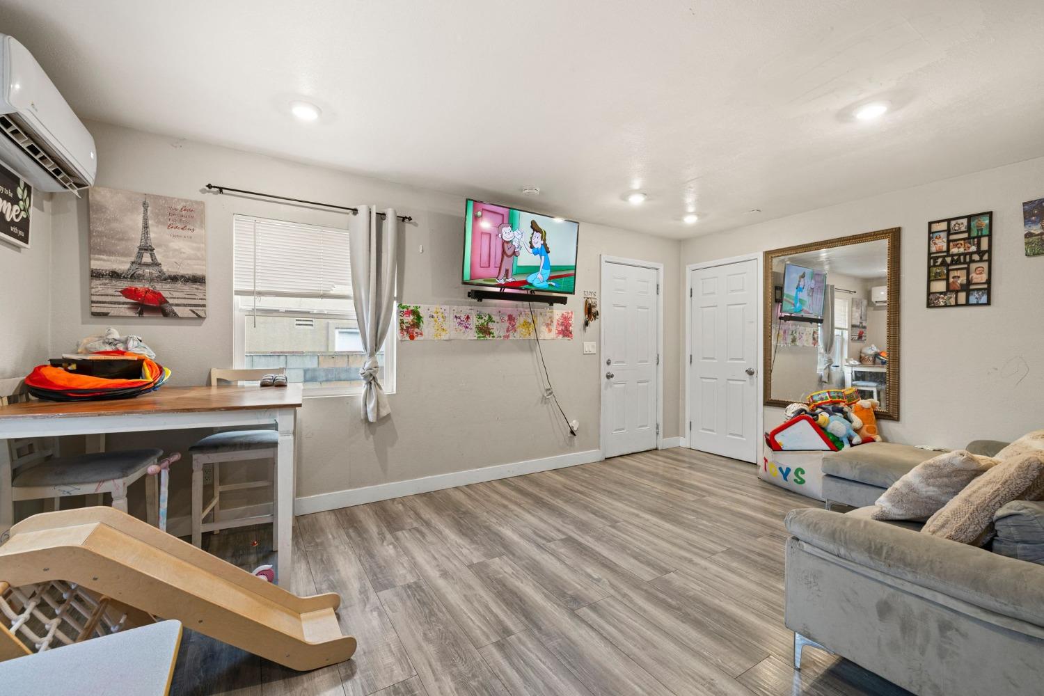 121 Tinker Way