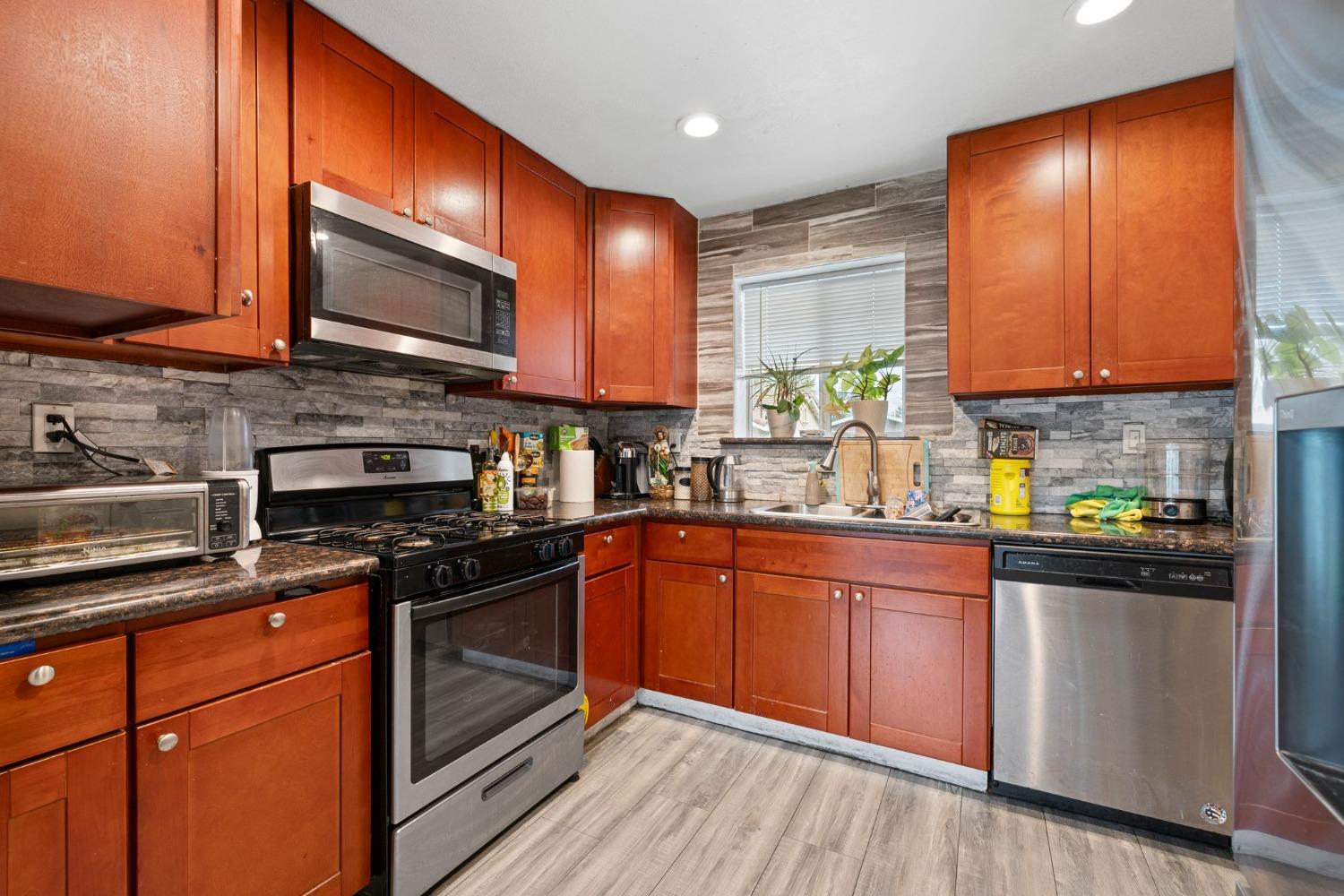 121 Tinker Way
