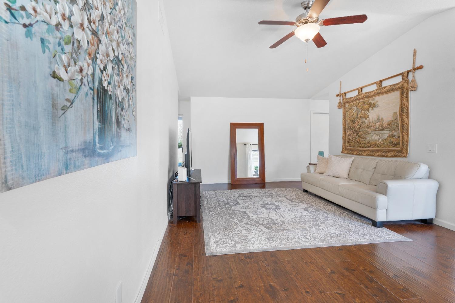 10024 Biscanewoods Way