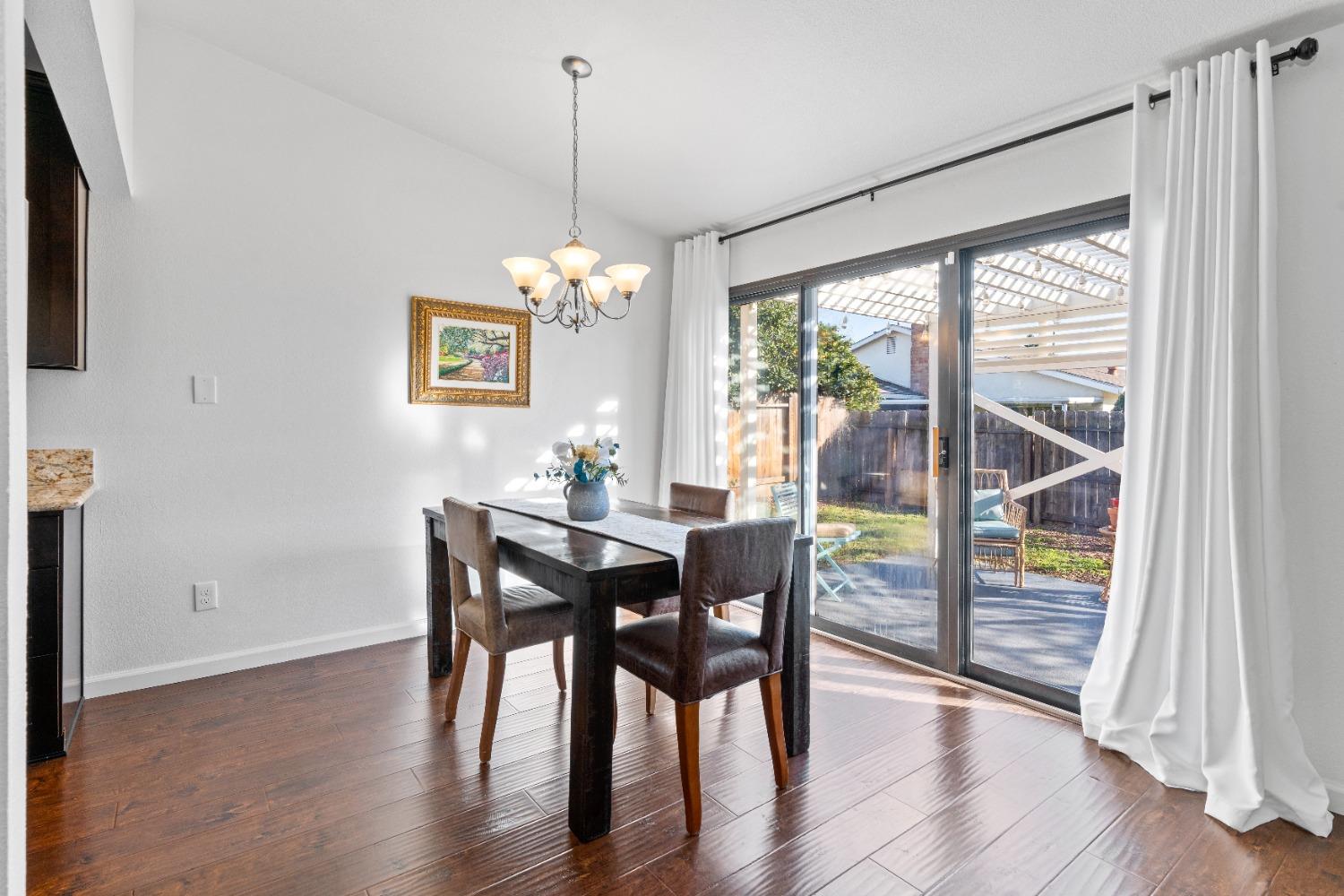 10024 Biscanewoods Way