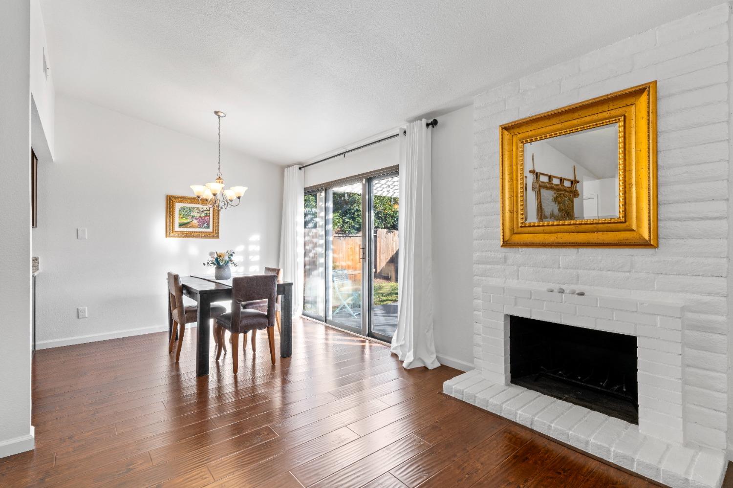 10024 Biscanewoods Way