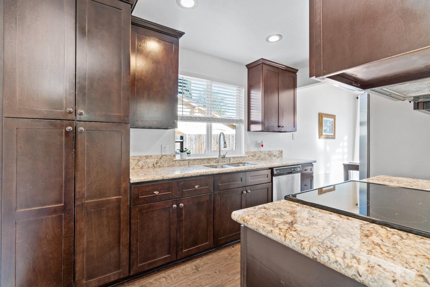 10024 Biscanewoods Way