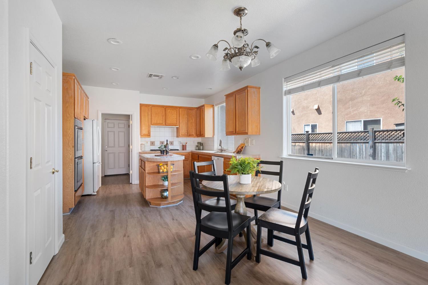 3907 Ginko Way