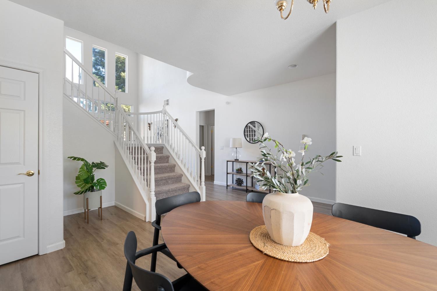 3907 Ginko Way
