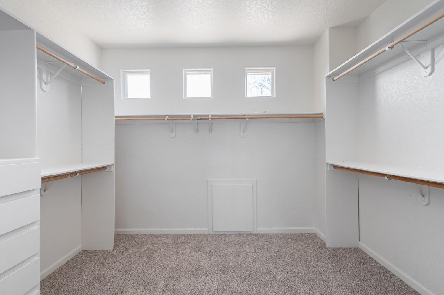 3907 Ginko Way