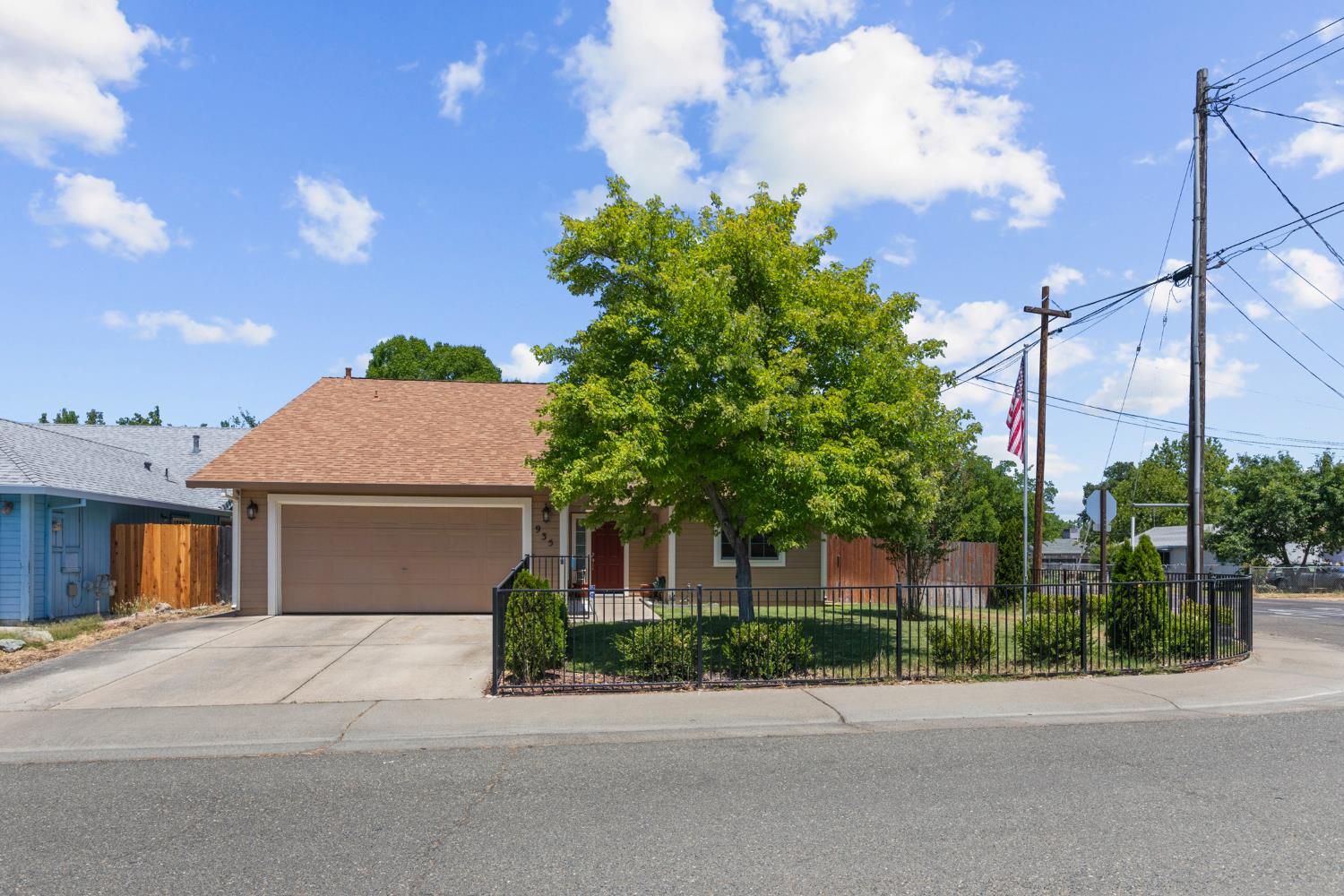 935 Anderson Wood Way