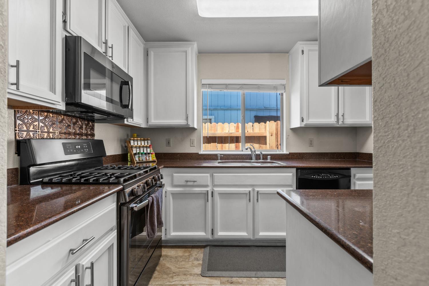 935 Anderson Wood Way