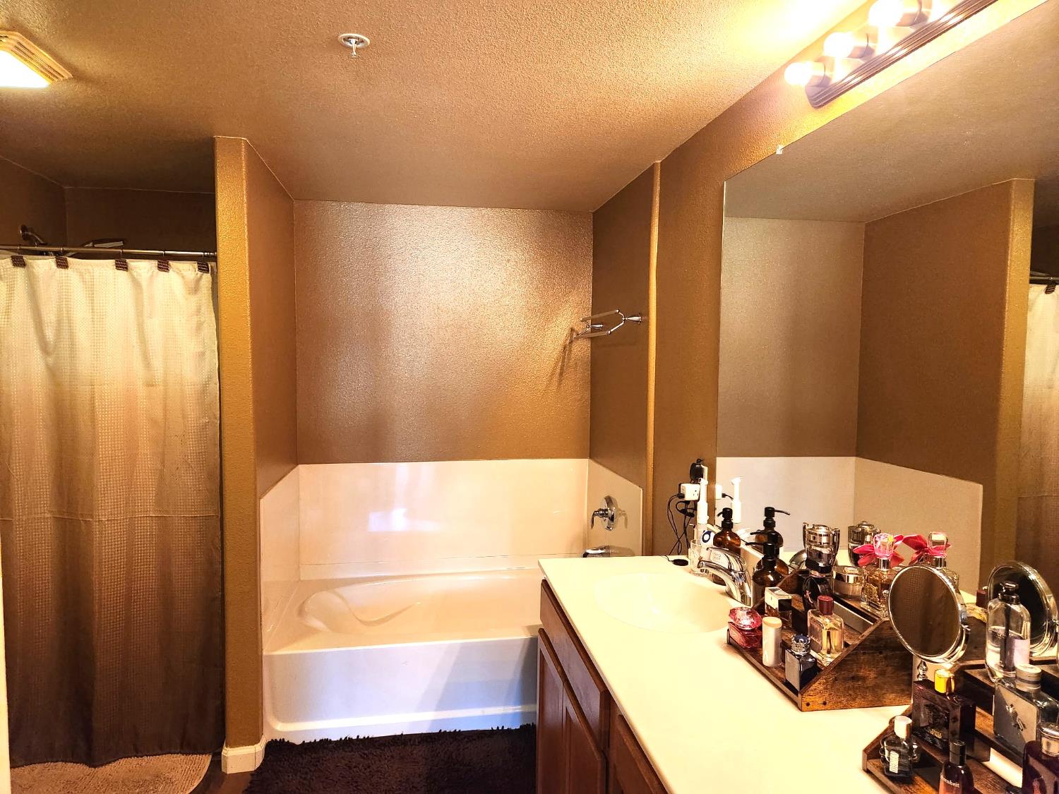 1387 Milano Drive 1