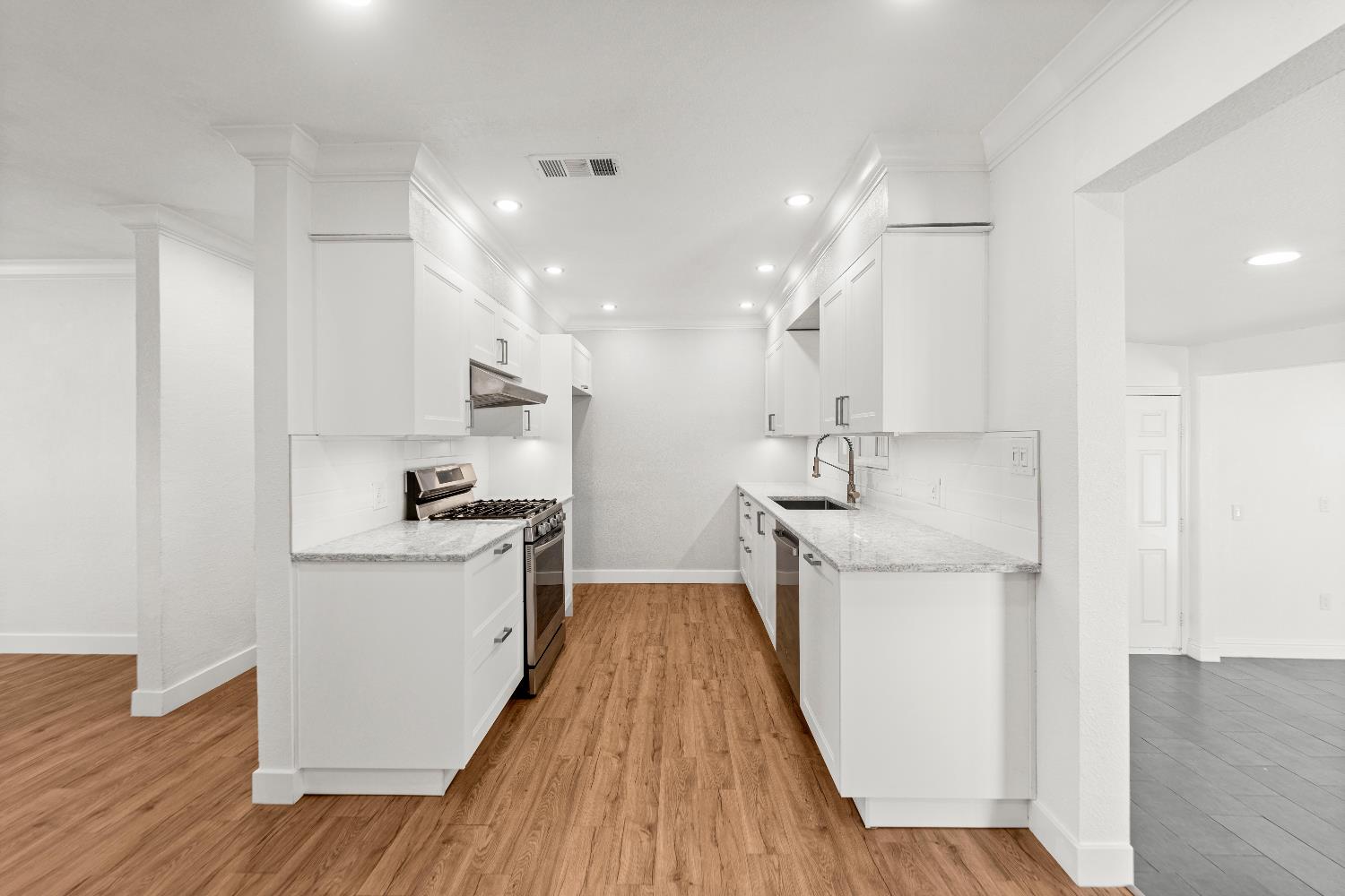 6212 Sampson Boulevard