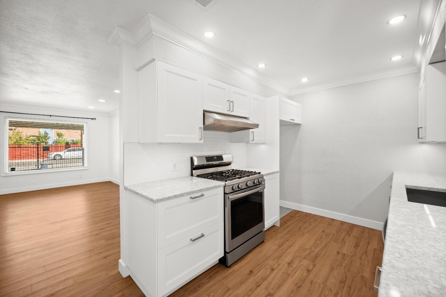 6212 Sampson Boulevard