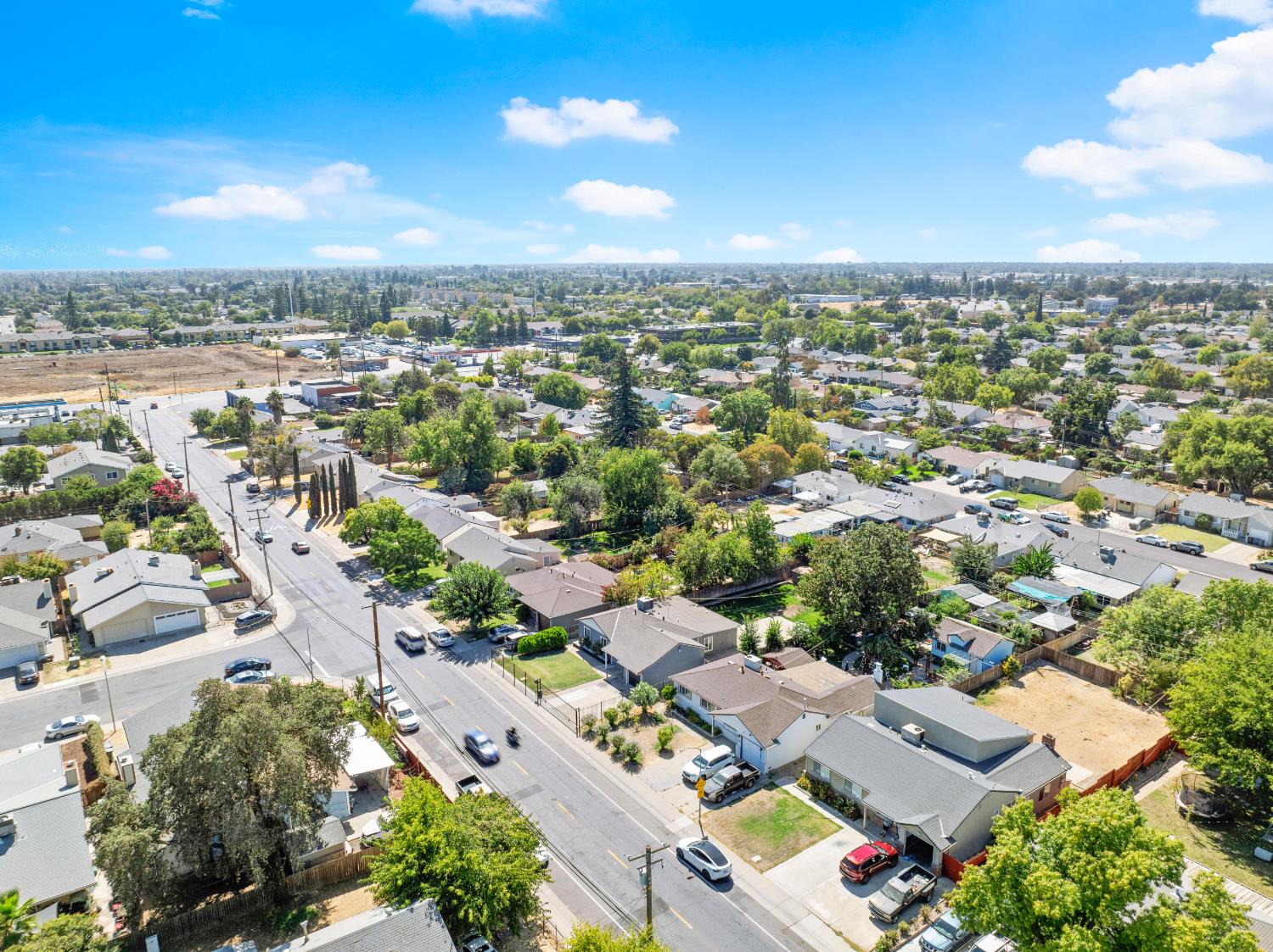 6212 Sampson Boulevard