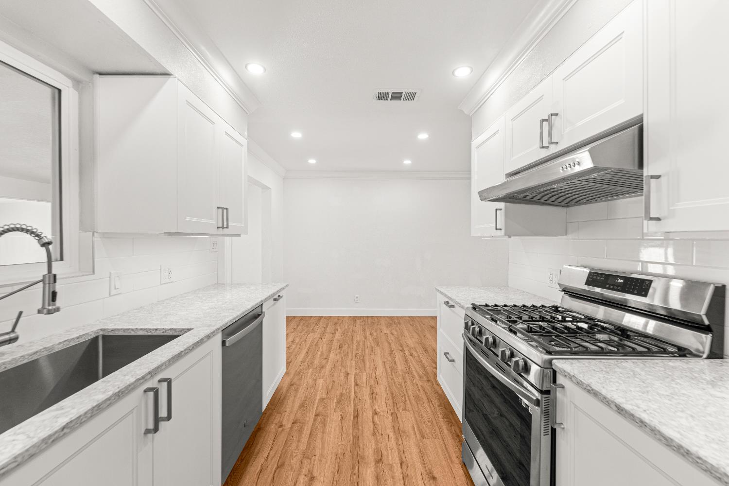 6212 Sampson Boulevard