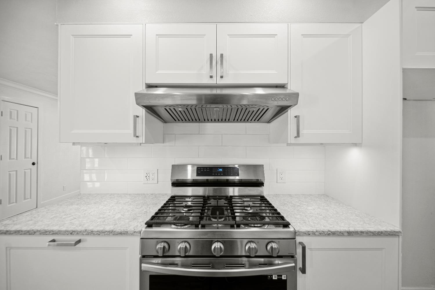 6212 Sampson Boulevard