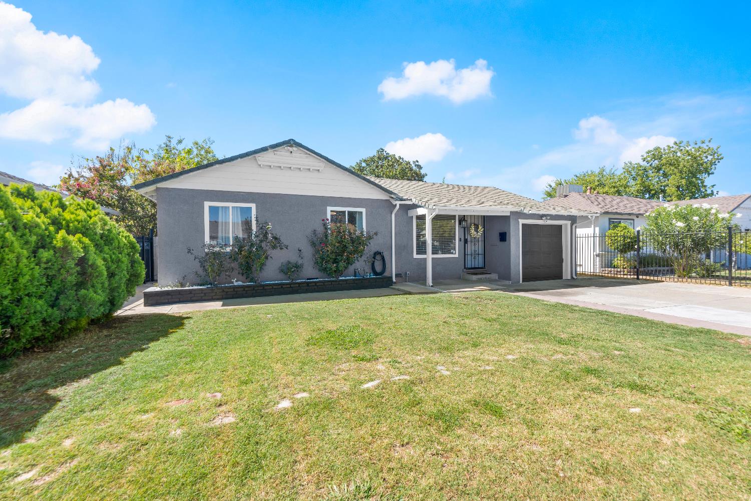 6212 Sampson Boulevard