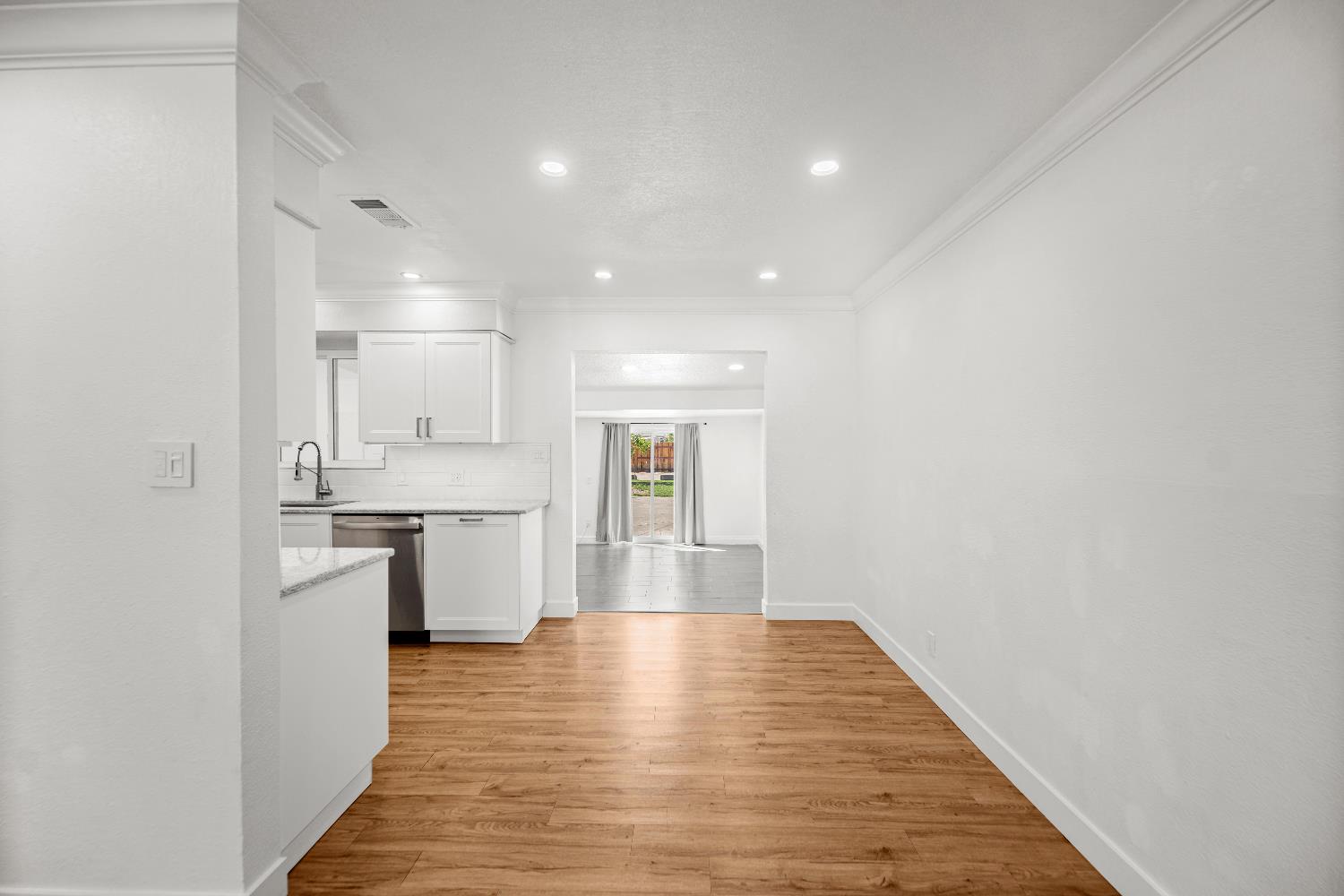 6212 Sampson Boulevard