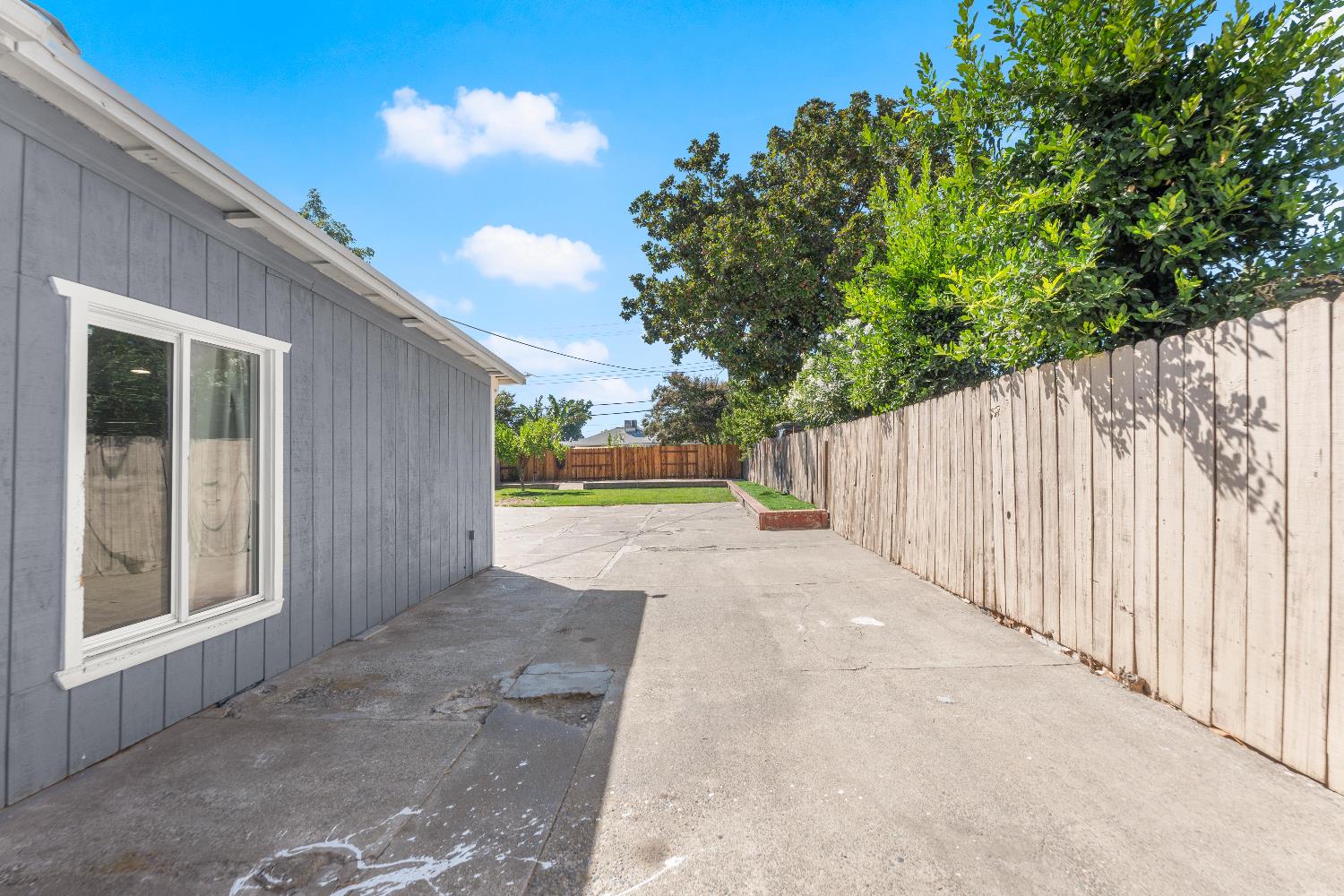 6212 Sampson Boulevard