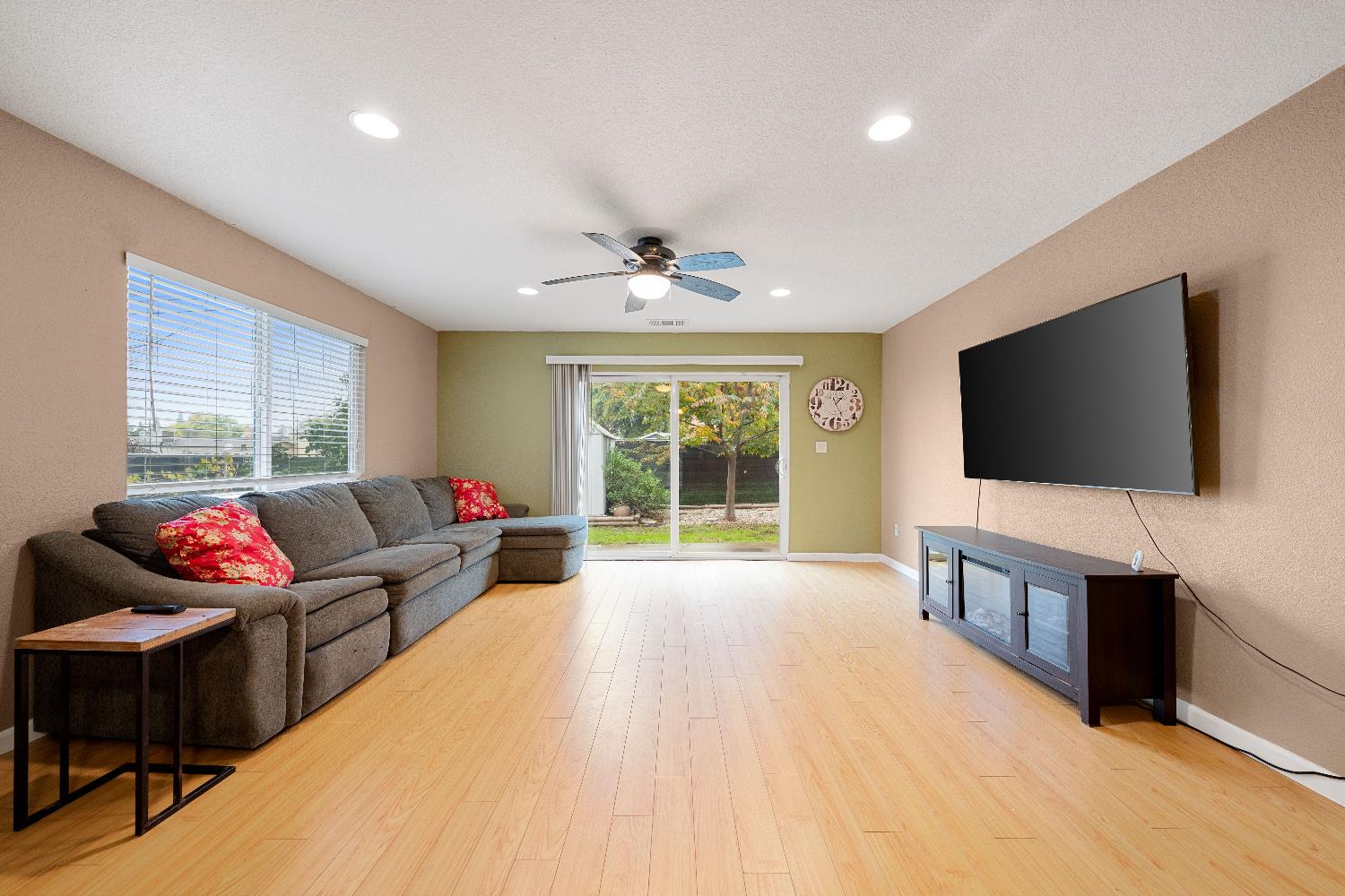 6818 Florabelle Avenue