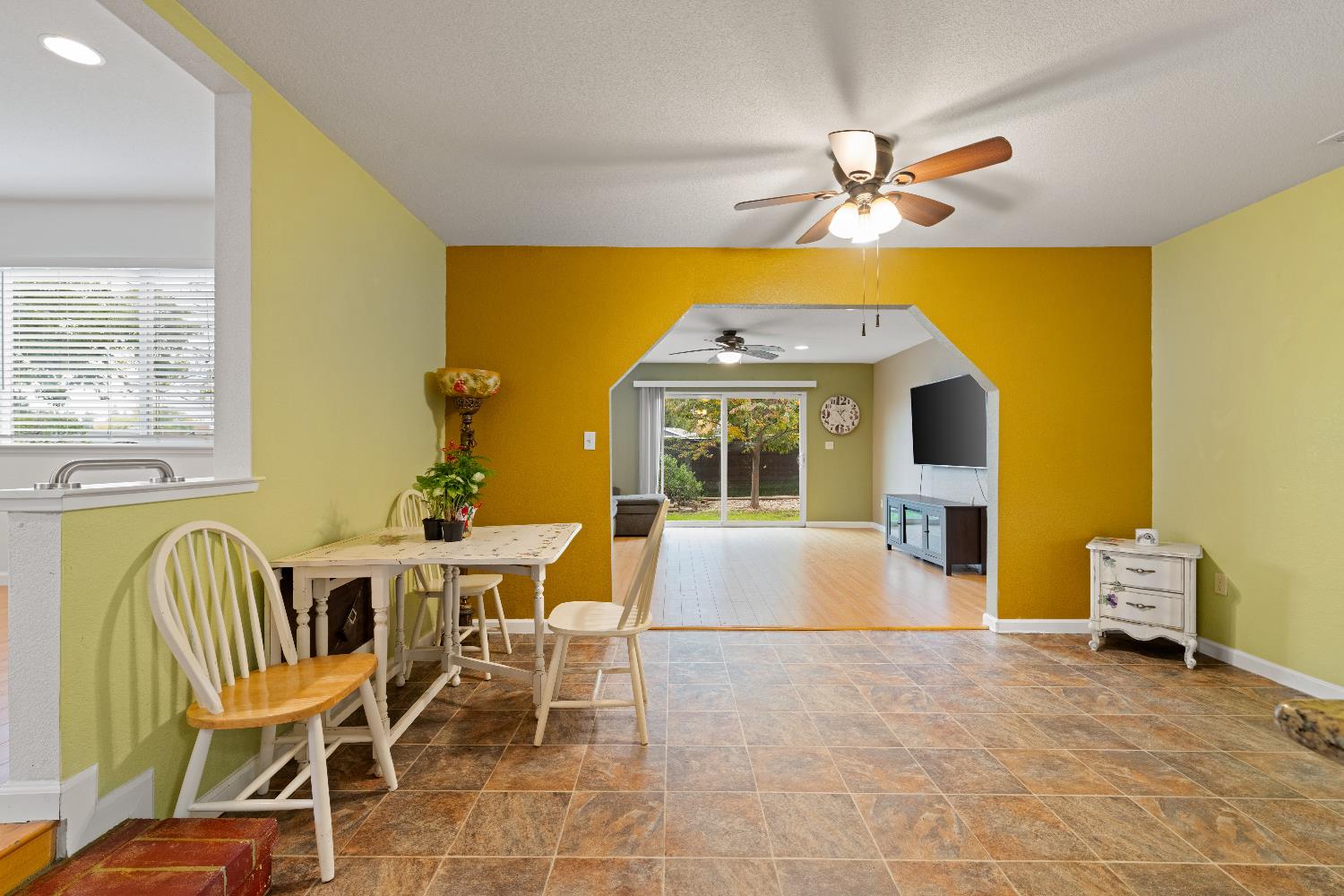 6818 Florabelle Avenue