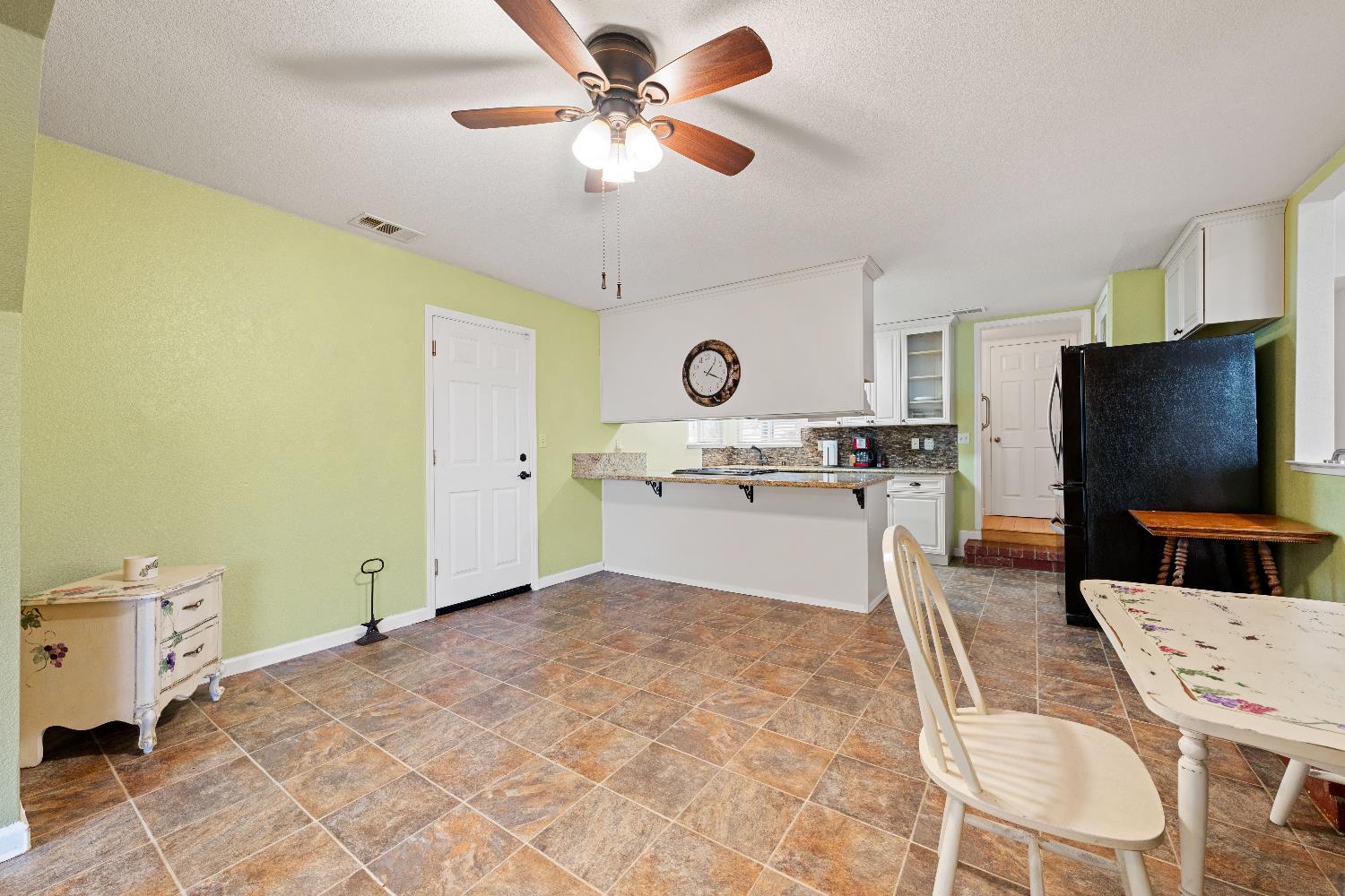 6818 Florabelle Avenue