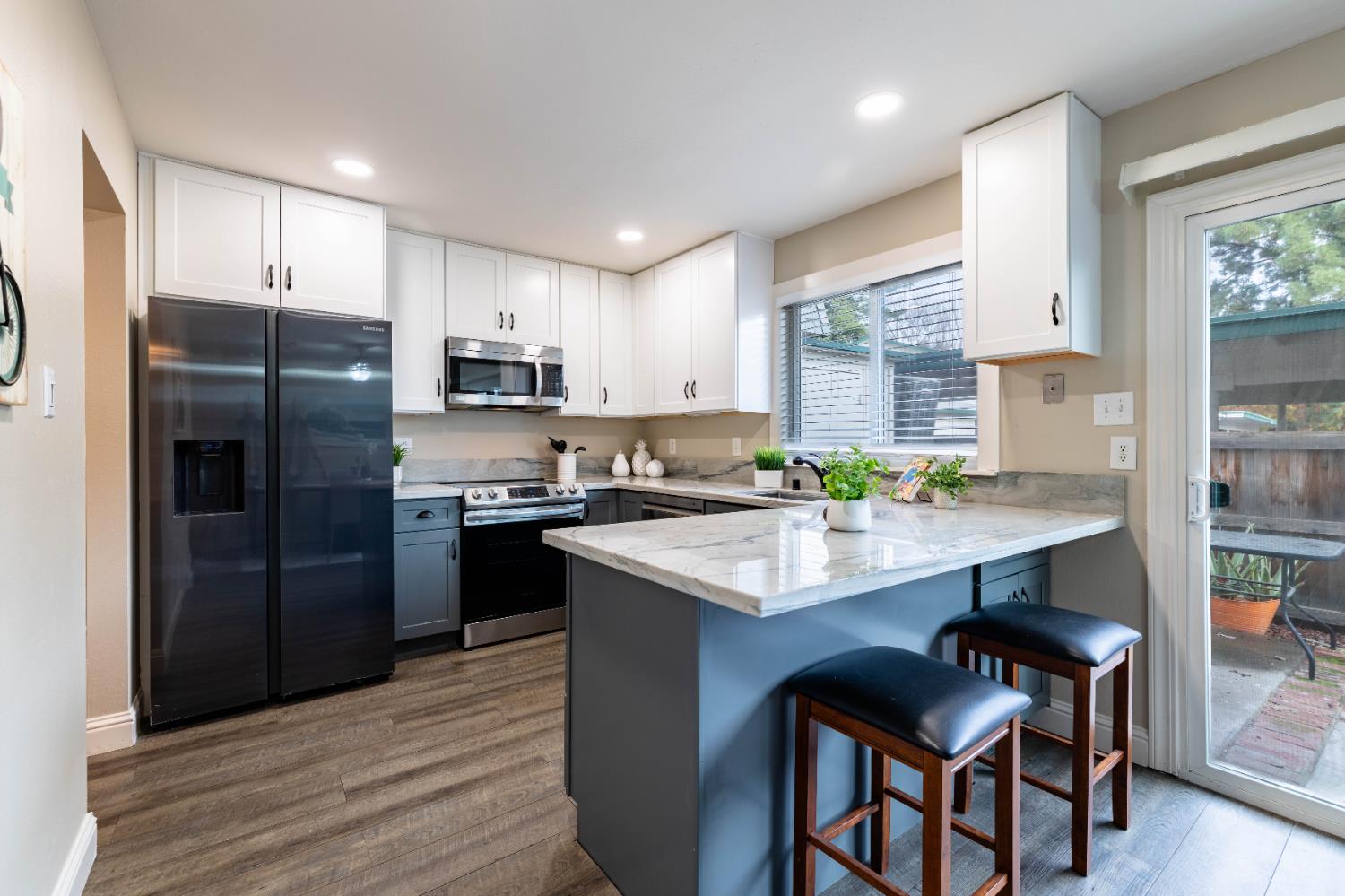 8913 Salmon Falls Drive D