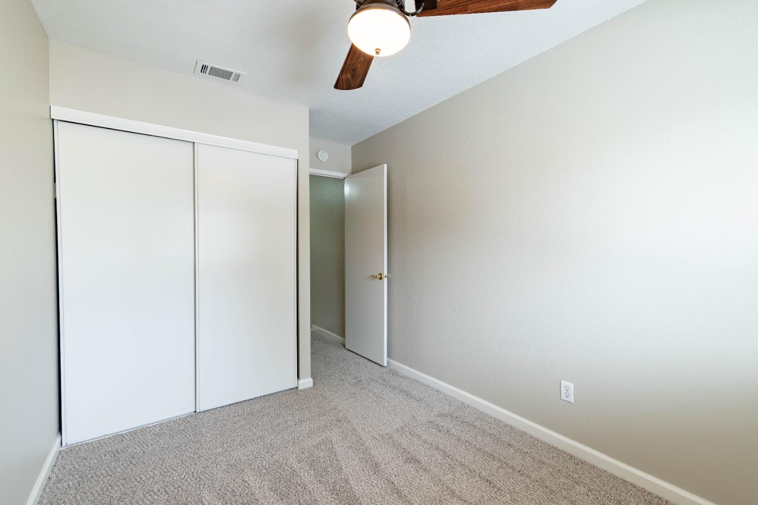 8913 Salmon Falls Drive D