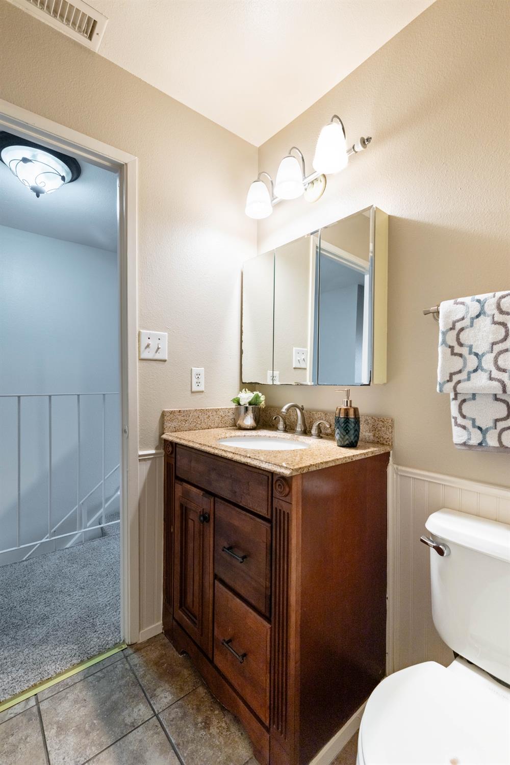 8913 Salmon Falls Drive D