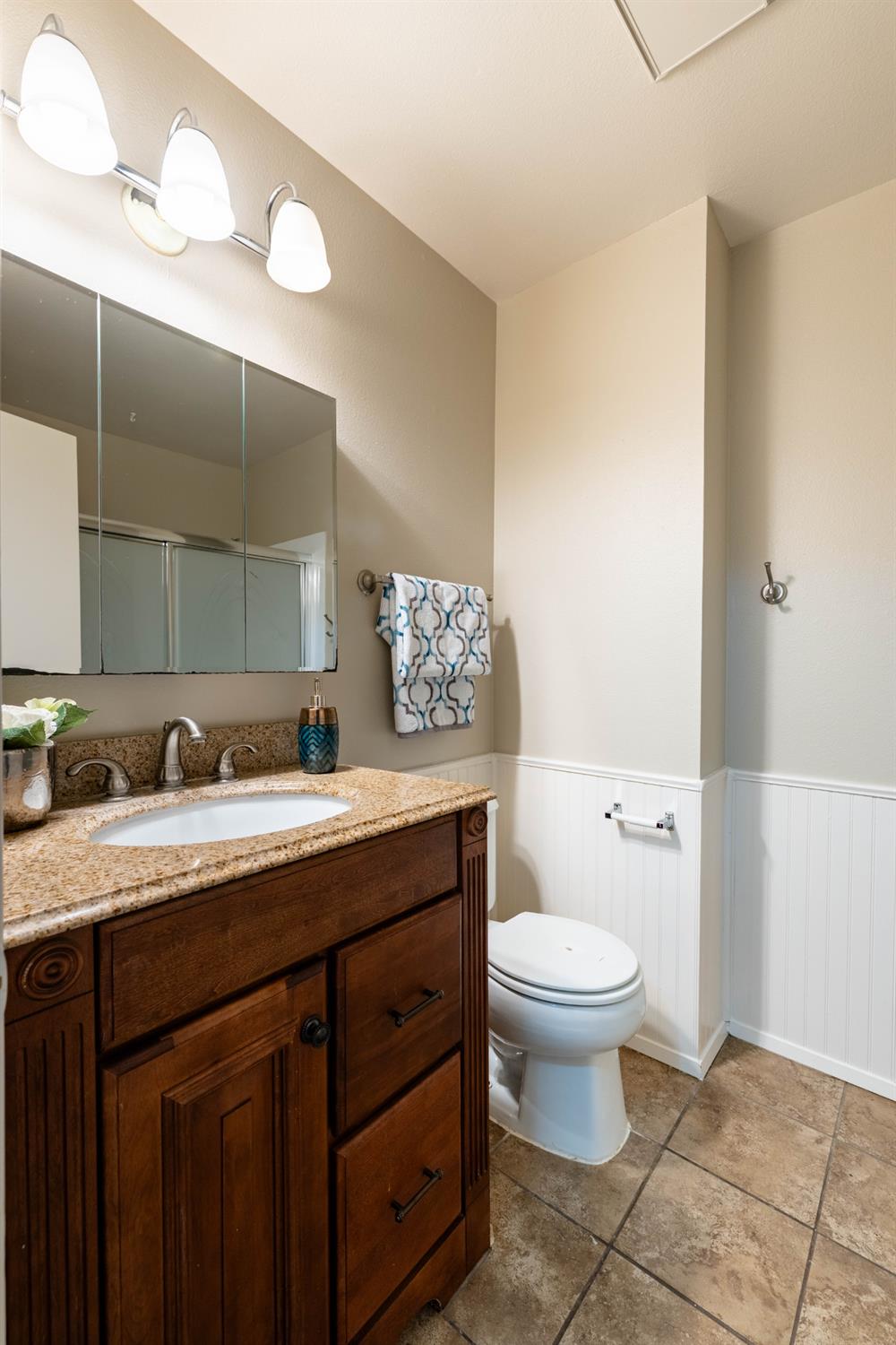 8913 Salmon Falls Drive D