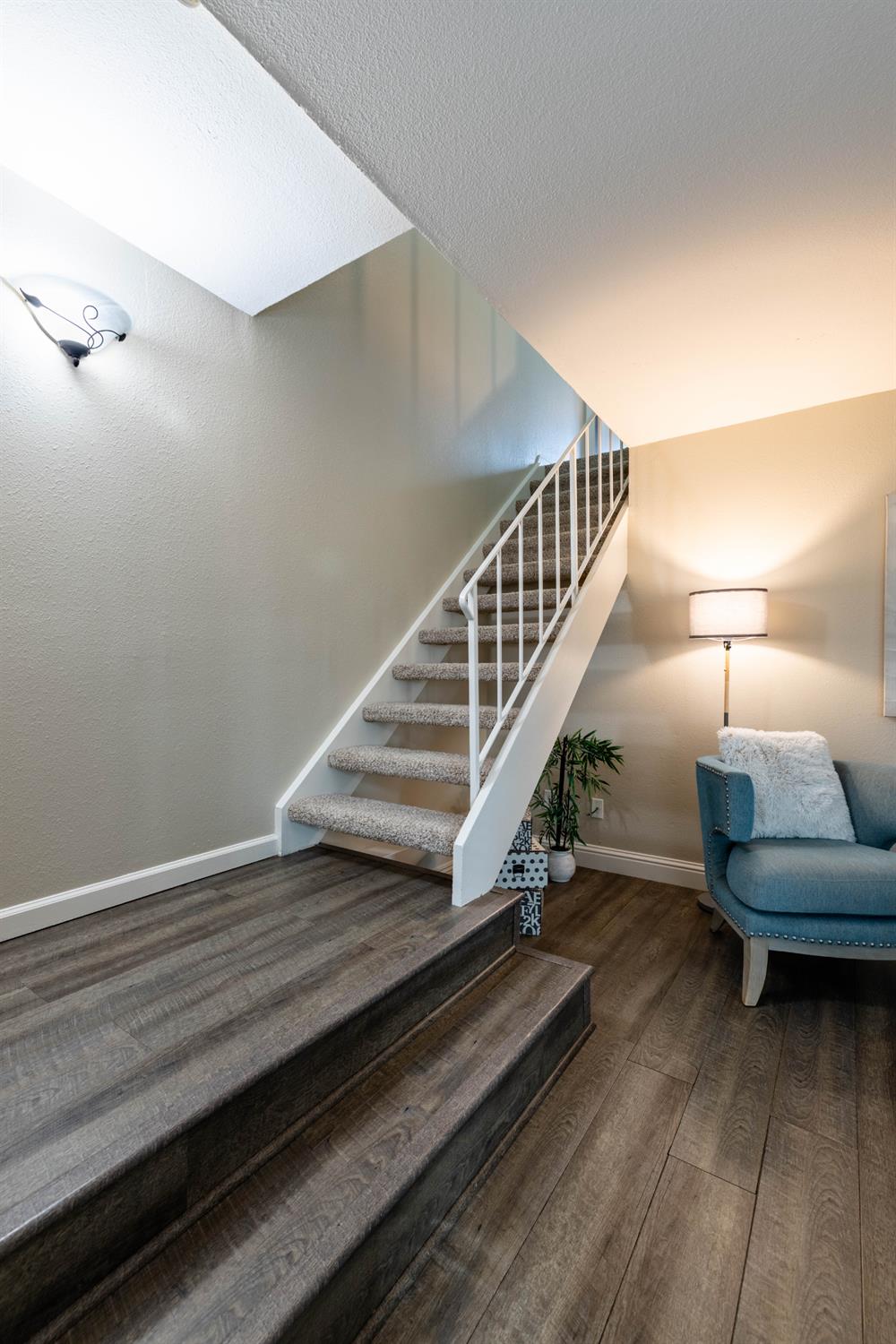 8913 Salmon Falls Drive D