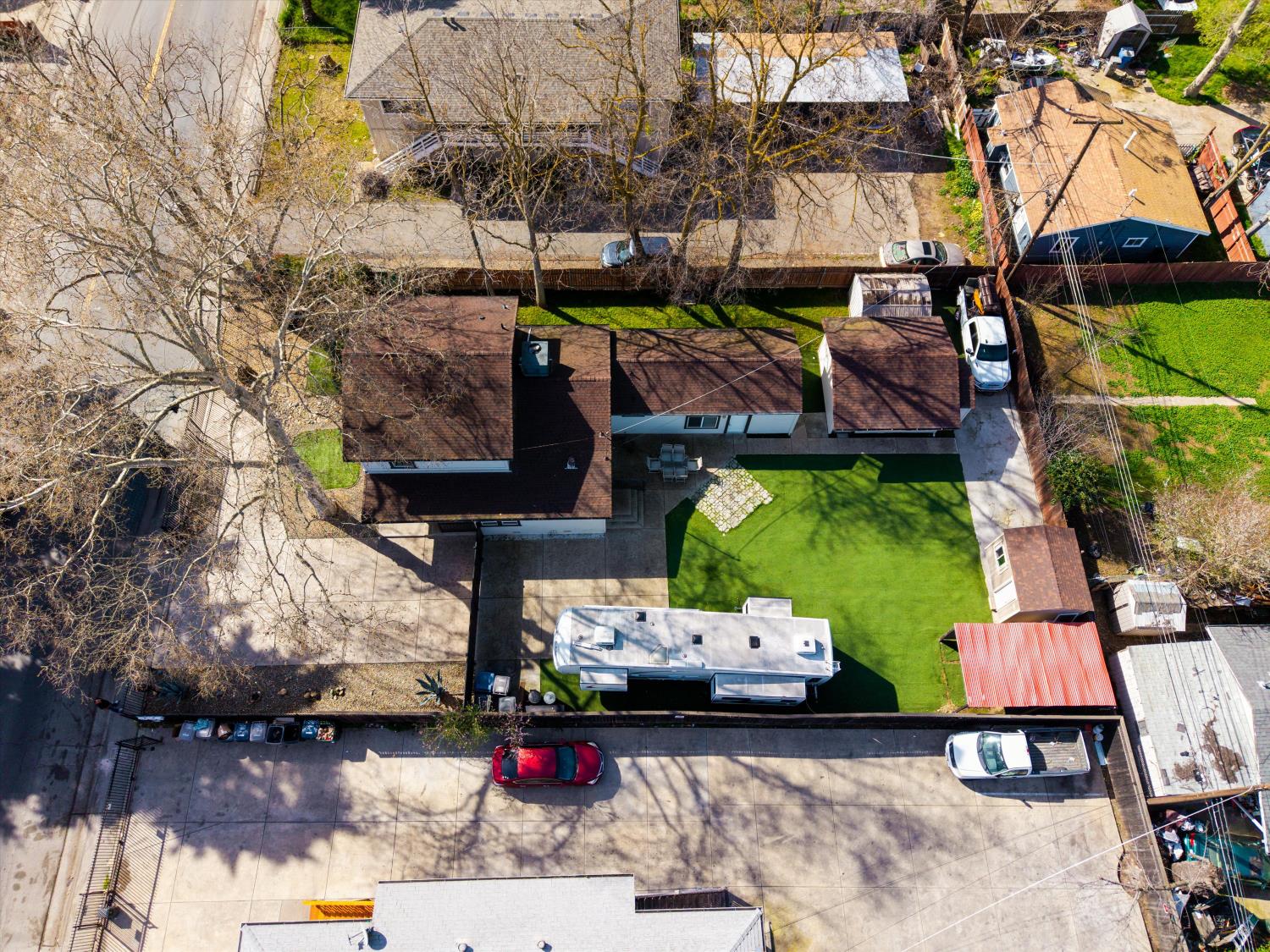 311 W El Camino