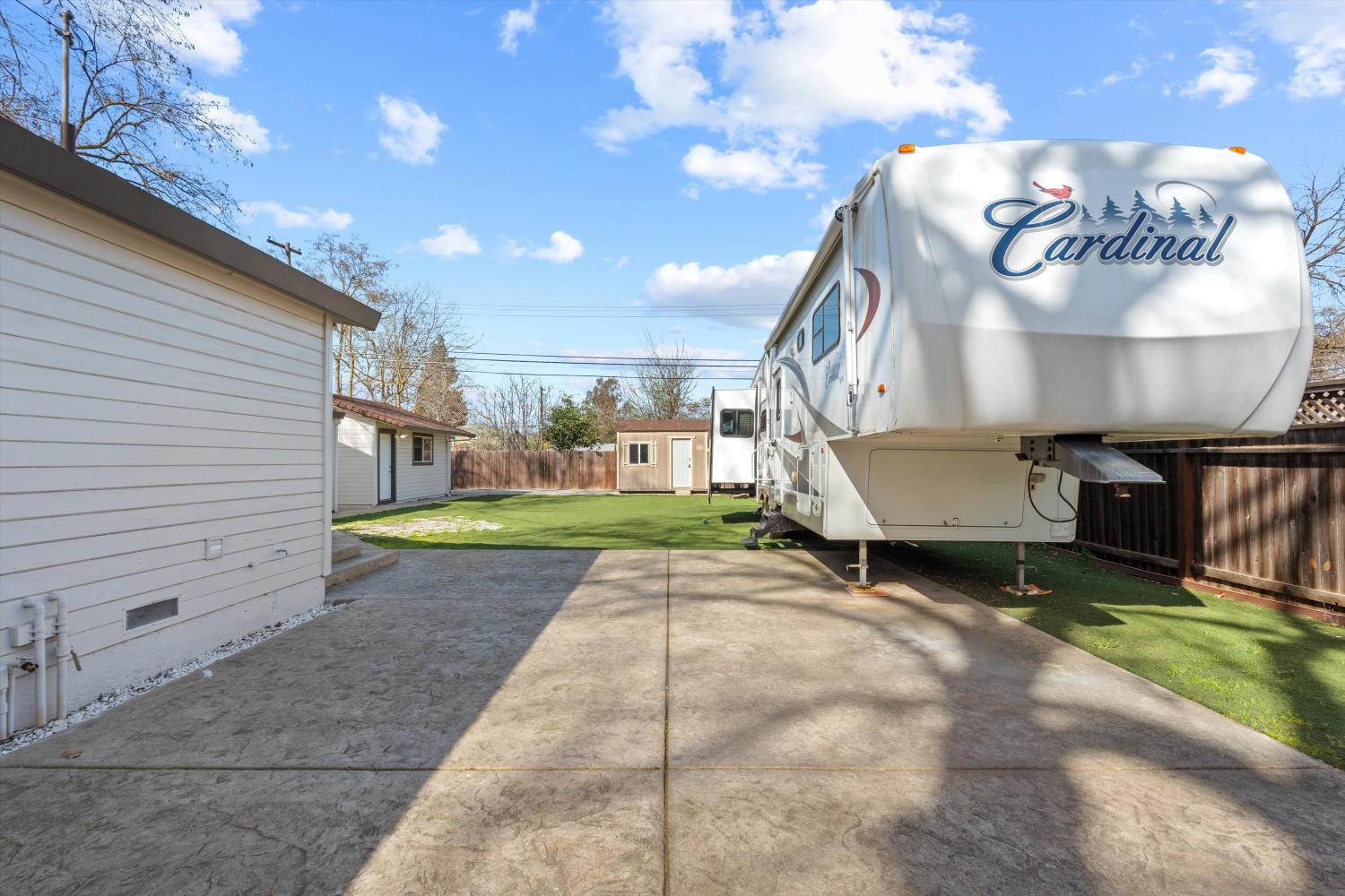 311 W El Camino