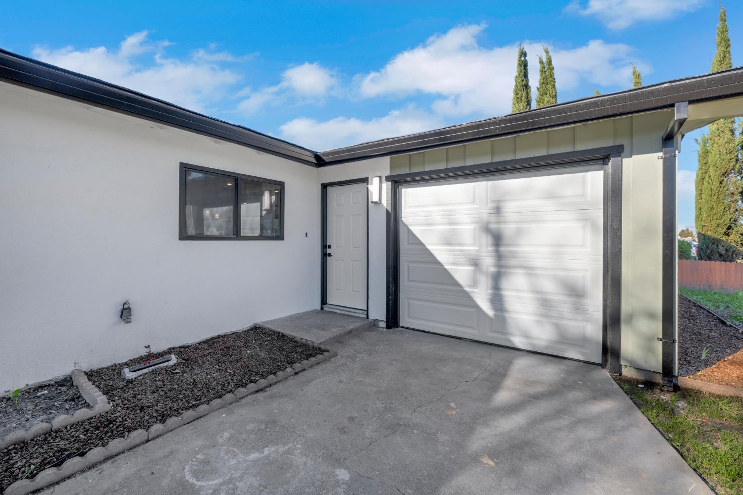3628 Floral Drive