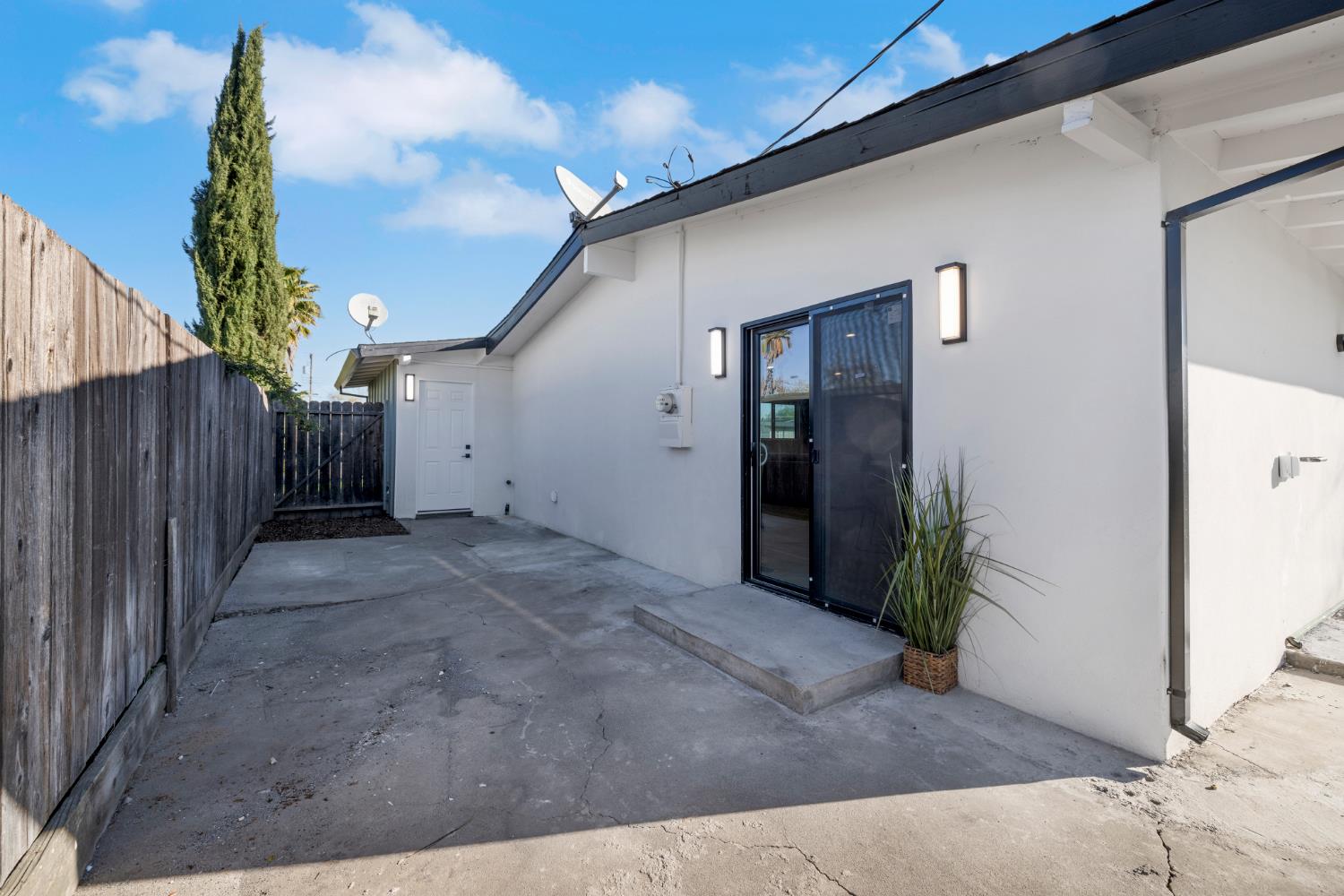 3628 Floral Drive