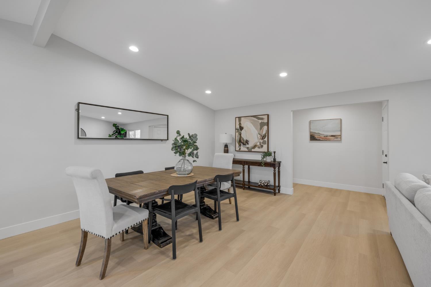 3628 Floral Drive